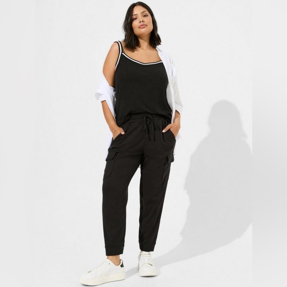 Torrid Super Soft Slub Scoop Neck
Varsity Cami Size 00